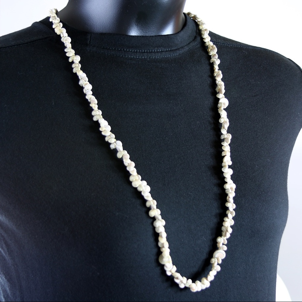 SOLD Shell Necklace Hawaiian Hawaii Seashell 36"